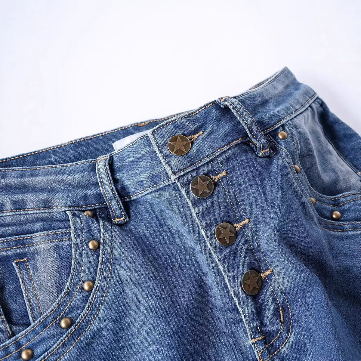 Eleanor Mid-Rise Button-Fly Jeans